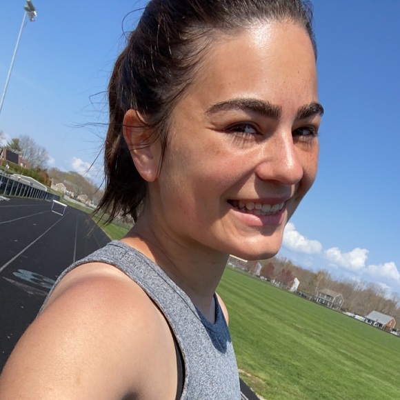 Hi! I’m Victoria! - Picture 2 of 3